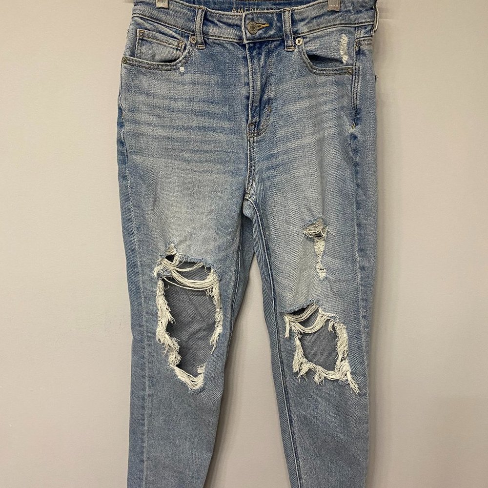 American Eagle High Rise Mom Jeans